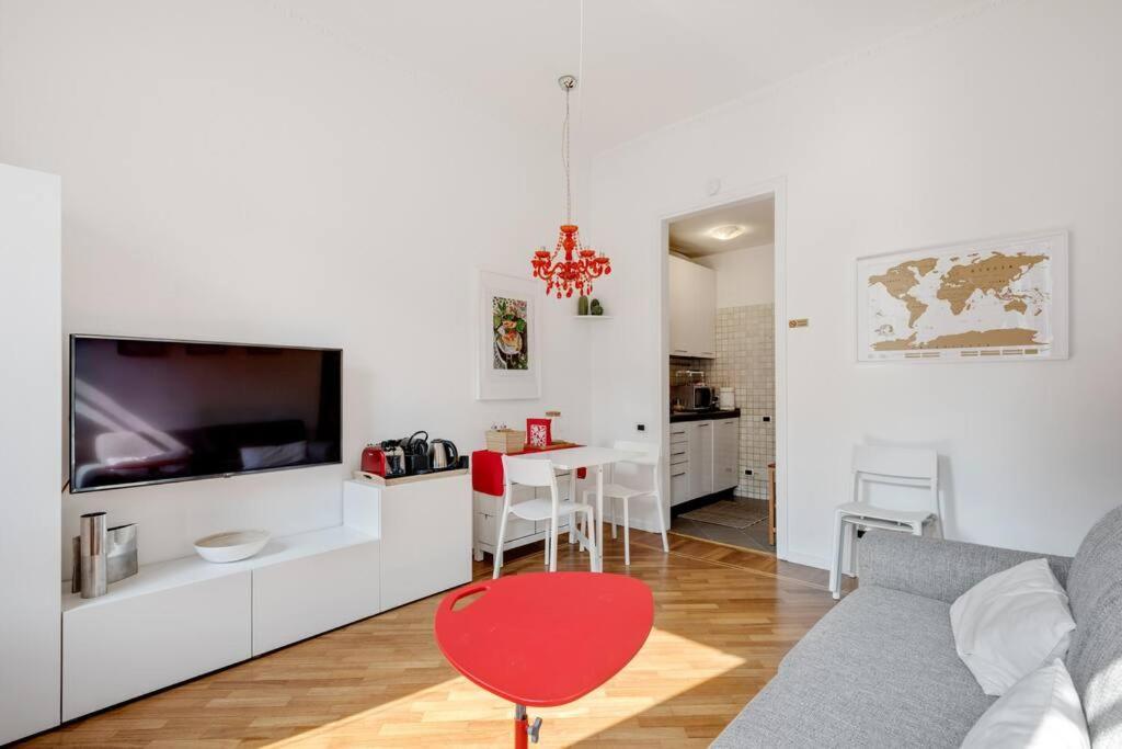 Easylife - Bello E Luminoso Flat In Zona Centrale Milánó Kültér fotó